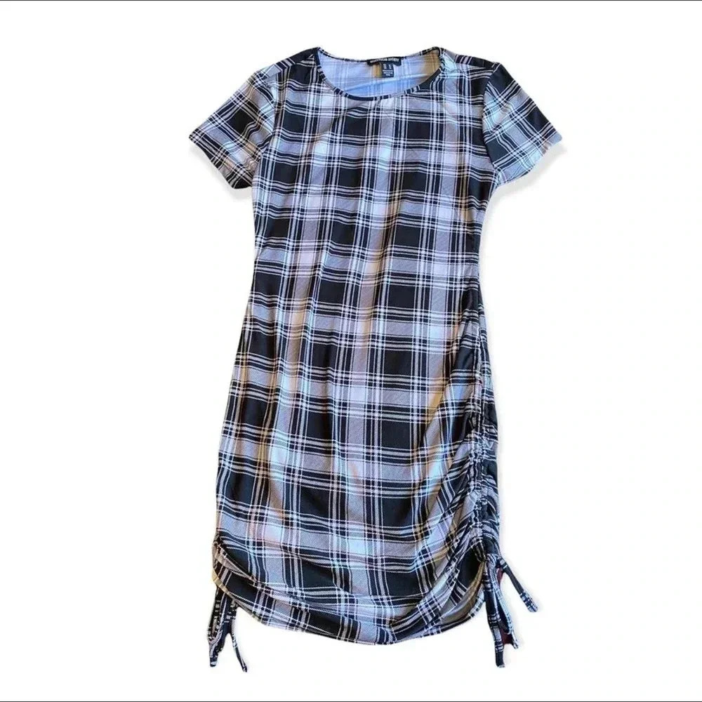 Streetwear society black and white dress medium women cinched picnic spring